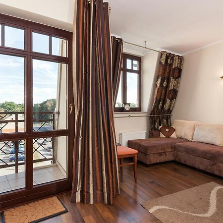 Apartamenty Pod Orlami By Noclegi Renters Świnoujście Екстериор снимка