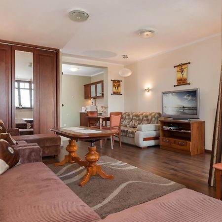 Apartamenty Pod Orlami By Noclegi Renters Świnoujście Екстериор снимка