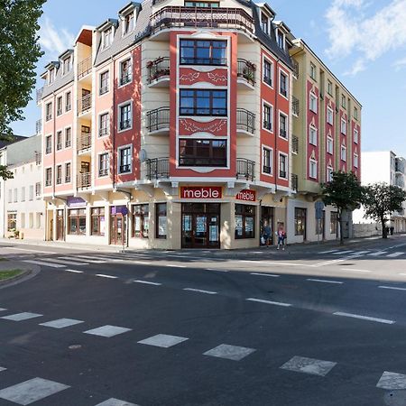 Apartamenty Pod Orlami By Noclegi Renters Świnoujście Екстериор снимка